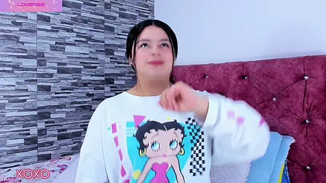 skyhotgirll online show from February 10, 2025, 6:24 pm