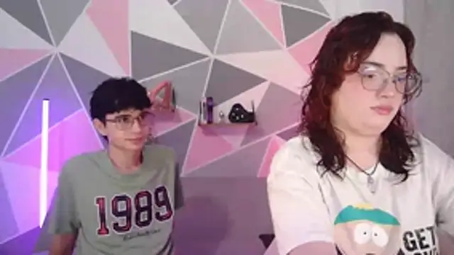 Snapshot of AndrewAnndCherry chatting on November 29, 2025, 12:35 am AndrewAnndCherry online show from November 29, 2025, 12:35 am