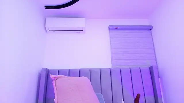 Snapshot of Brandhy_v chatting on February 5, 2026, 11:59 am Brandhy v online show from February 5, 2026, 11:59 am