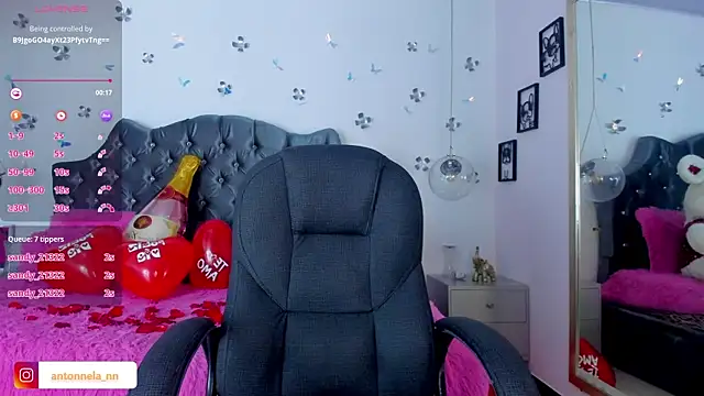  Antonnela  online show from February 13, 2025, 4:17 pm