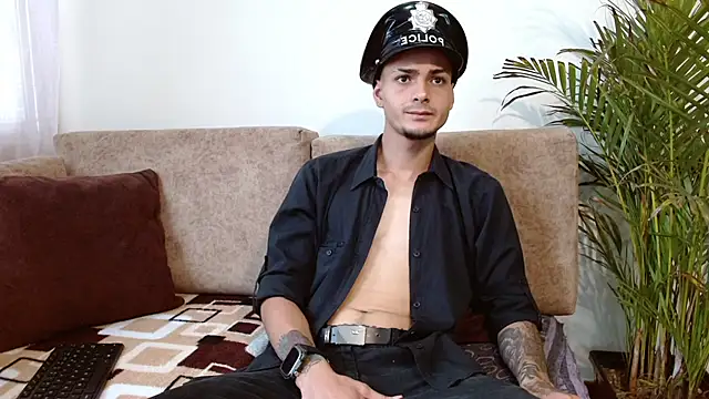 Jeffstyle18 online show from October 9, 2025, 9:02 pm