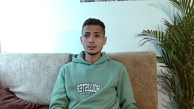 Jeffstyle18 online show from October 13, 2025, 7:47 pm