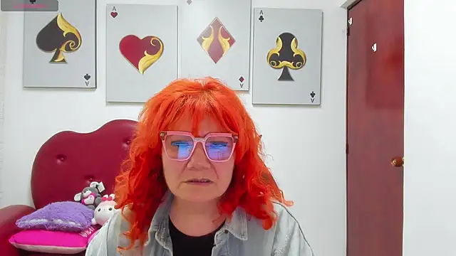 Salomeediaz  online show from April 6, 2026, 9:05 pm