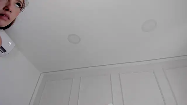 Mariapettit online show from January 30, 2025, 6:43 pm