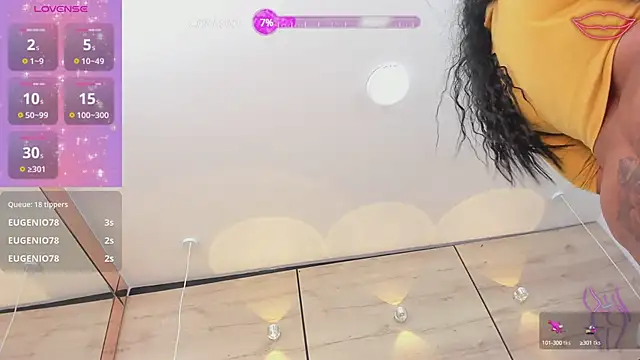 Snapshot of martina_touss chatting on January 20, 2025, 7:46 pm martina touss online show from January 20, 2025, 7:46 pm