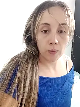 Isabel23zr online show from December 31, 2024, 1:36 am