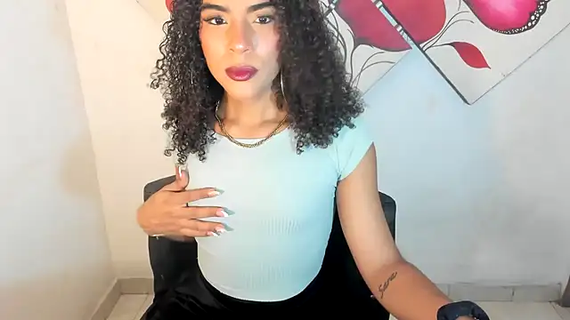 Snapshot of naomiwildburn chatting on July 1, 2026, 1:18 am naomiwildburn online show from July 1, 2026, 1:18 am