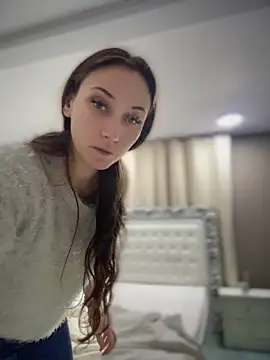 AliceMunro online show from April 10, 2026, 8:13 pm