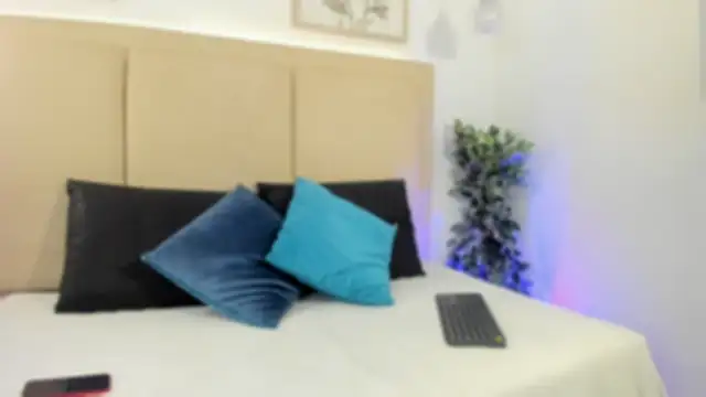 Snapshot of Natasha_Smith09 chatting on February 12, 2025, 3:29 am Natasha Smith09 online show from February 12, 2025, 3:29 am