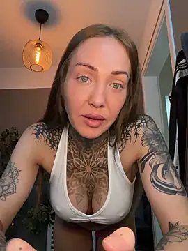 ElenaHaze online show from May 30, 2026, 10:01 am