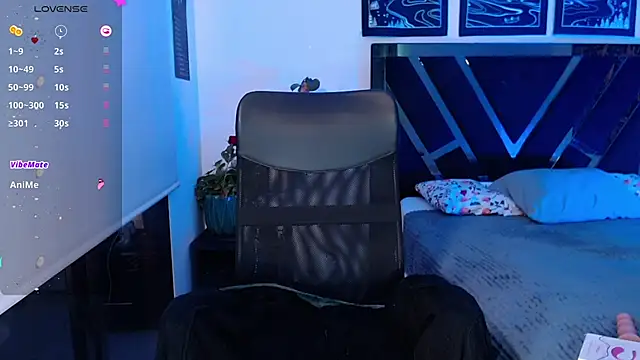 Snapshot of The_queen_of_pleasure chatting on February 17, 2025, 12:32 am The queen of pleasure online show from February 17, 2025, 12:32 am