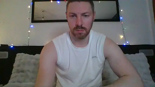 Snapshot of Fit4fun24 chatting on February 4, 2025, 11:16 pm Fit4fun24 online show from February 4, 2025, 11:16 pm