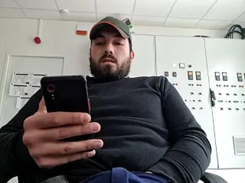 Leonormaldick online show from February 4, 2026, 10:54 am