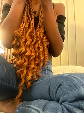 Snapshot of adaraSmiith chatting on September 25, 2025, 12:31 pm adaraSmiith online show from September 25, 2025, 12:31 pm