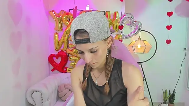 Tamara slimx online show from February 18, 2025, 10:16 am