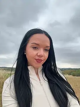 Snapshot of Vanesskaa chatting on July 18, 2026, 1:15 pm Vanesskaa online show from July 18, 2026, 1:15 pm