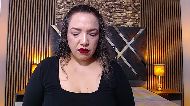 Snapshot of marie_hss chatting on November 3, 2025, 1:23 pm marie hss online show from November 3, 2025, 1:23 pm