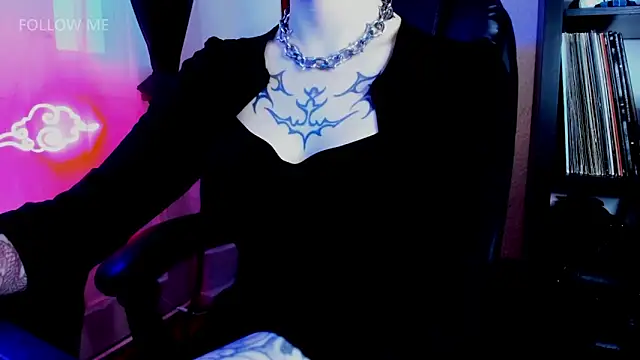 Demongirl6666 online show from May 25, 2026, 6:03 pm
