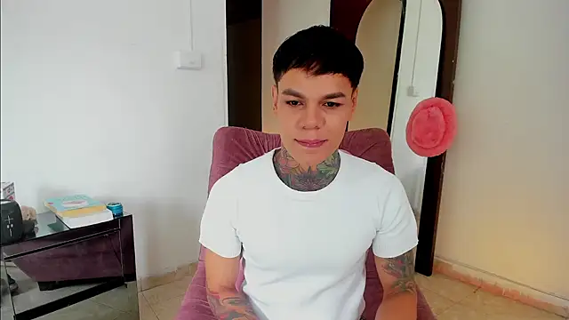 Jordyrodriiguez online show from October 29, 2025, 3:36 pm