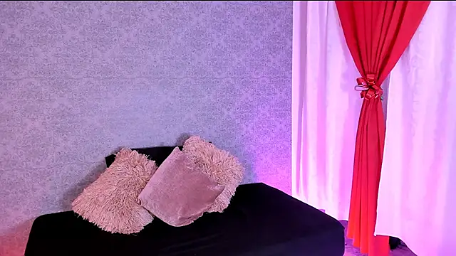 CatrinaRossi online show from December 19, 2024, 7:51 pm