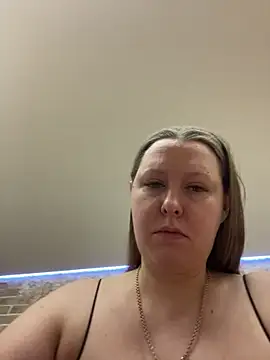 ISSexy online show from February 13, 2026, 2:18 am