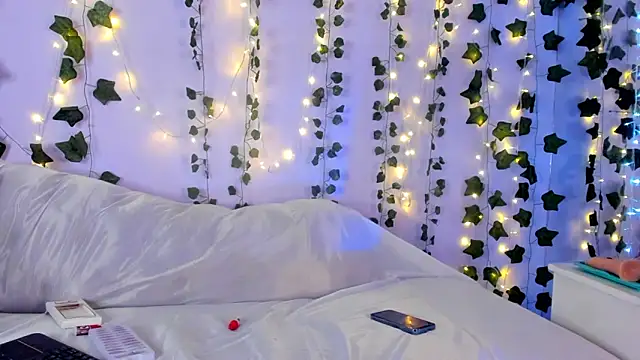 Natasha Nasty2 online show from December 28, 2024, 3:37 am