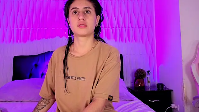 Natasha Nasty2 online show from November 1, 2025, 8:11 pm