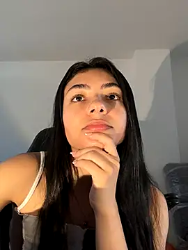 Liissa cute  online show from October 30, 2025, 6:19 pm