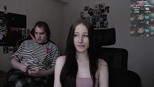 Snapshot of camcoupbang chatting on February 24, 2025, 4:49 am camcoupbang online show from February 24, 2025, 4:49 am