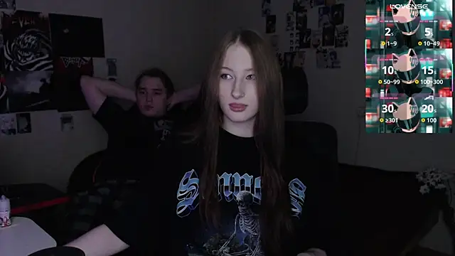 Snapshot of camcoupbang chatting on October 7, 2025, 11:02 pm camcoupbang online show from October 7, 2025, 11:02 pm