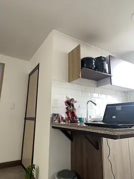 LauraCadwell online show from December 28, 2024, 12:35 pm