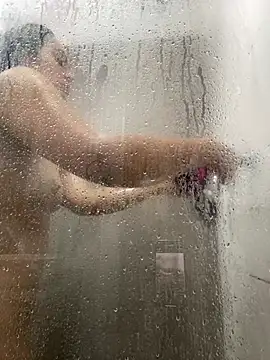 LauraCadwell online show from January 5, 2025, 7:49 pm