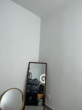 LauraCadwell online show from April 11, 2026, 12:09 pm