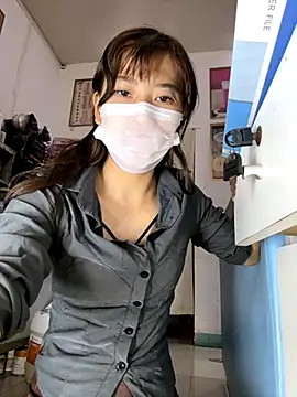 andii-1 online show from November 10, 2025, 1:59 am