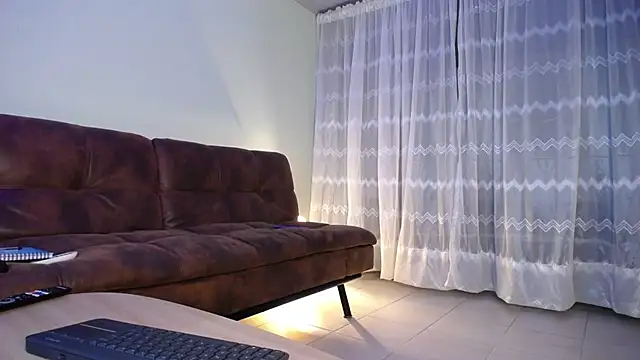 peyton golden1 online show from February 16, 2025, 3:58 am