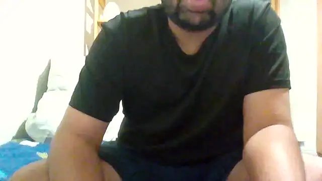 whoreboi98 online show from June 18, 2026, 10:47 pm