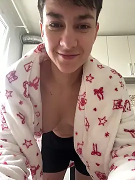 JessyAdore online show from November 3, 2025, 10:38 am