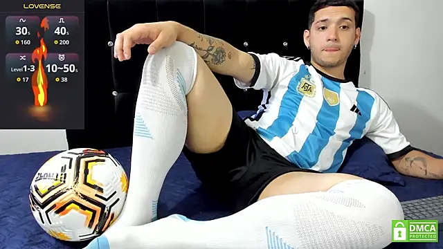 Noha white online show from November 14, 2025, 7:45 pm