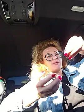 Selenna emma online show from October 29, 2025, 11:12 am