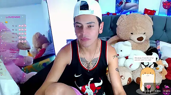  snopyy  online show from February 27, 2025, 10:53 pm