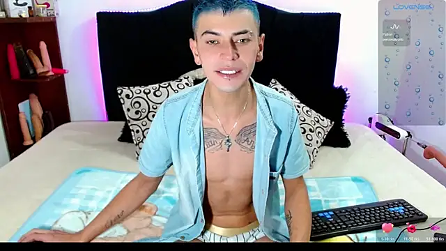  snopyy  online show from October 17, 2025, 1:03 pm