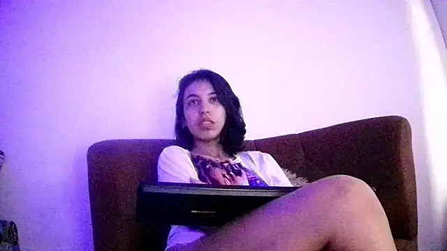 mina smith1 online show from April 19, 2026, 3:22 pm