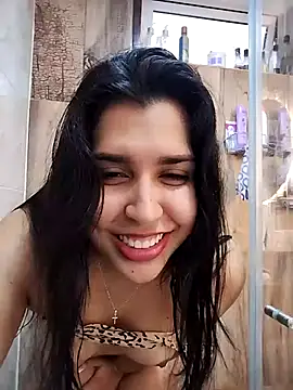 Snapshot of NiaSoler chatting on March 4, 2025, 3:48 pm NiaSoler online show from March 4, 2025, 3:48 pm