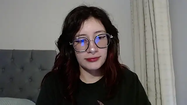 mariana124- online show from January 11, 2025, 4:14 pm