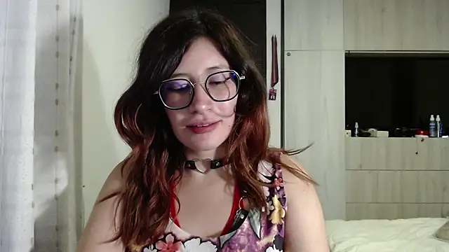 mariana124- online show from March 11, 2025, 10:42 pm