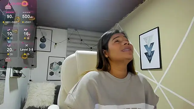 Enma  clark online show from November 10, 2025, 2:43 am