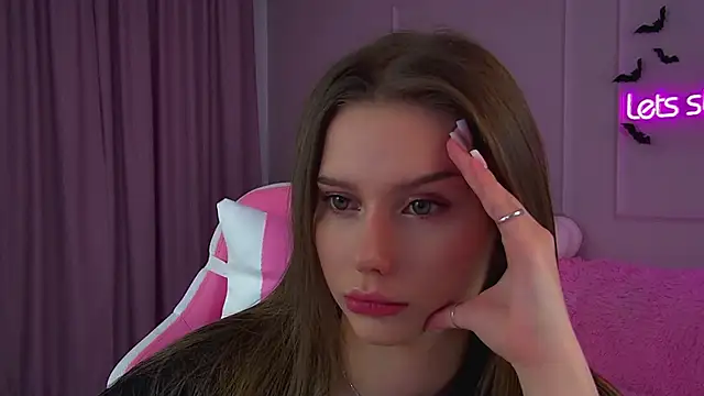 DianaVert online show from November 2, 2025, 7:49 pm