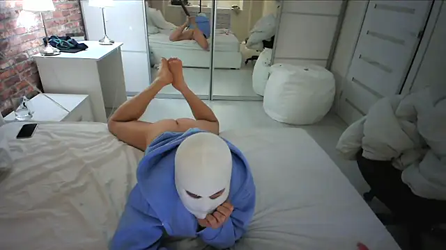 Alexxxx1086 online show from March 5, 2025, 11:49 pm