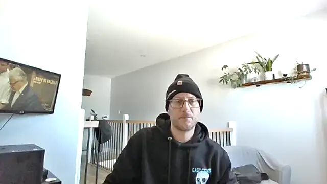 Bigdicktrav902 online show from February 6, 2025, 3:52 pm