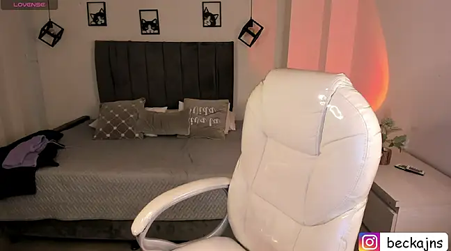 Beck jones online show from February 9, 2025, 1:46 pm